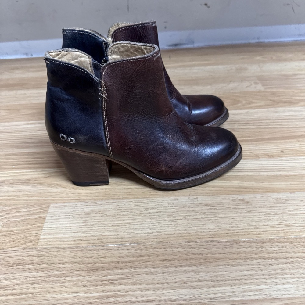 Bed Stu Yell Bootie Women Size 7.5 Leather Ankle Boot Brown Two Toned Side Zip